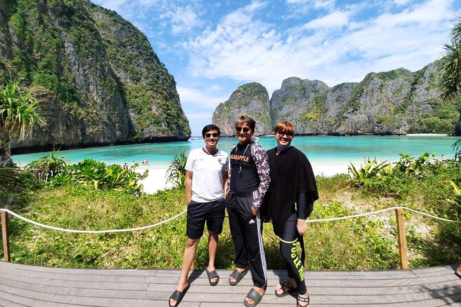 Snorkeling Phi Phi Islands Tour From Phi Phi by Speedboat - Phi Phi Leh and the limestone bays