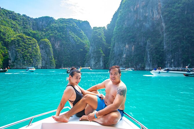 Snorkeling to Phi Phi Islands by Speedboat from Koh Lanta - Ko Phi Phi Lee: beautiful water, busy conditions