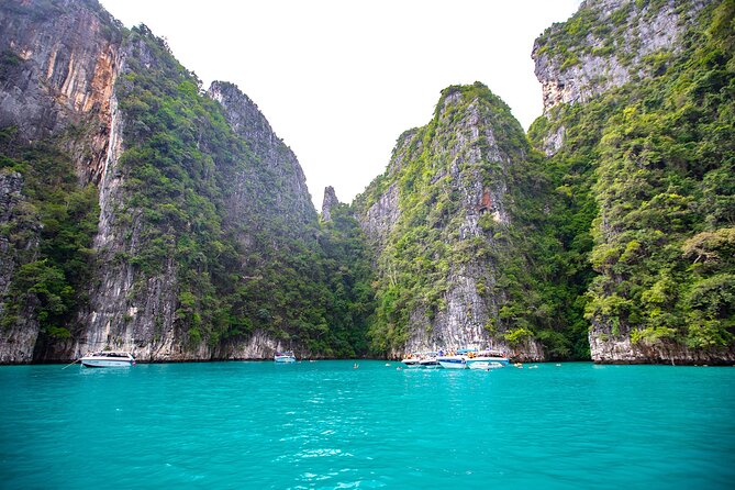 Snorkeling to Phi Phi Islands by Speedboat from Koh Lanta - Shark Point and Blacktip Reef snorkeling