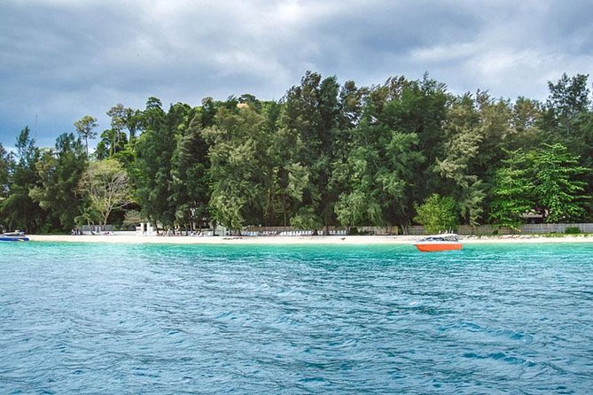 Snorkeling Tour to 4 Islands(Emerald Cave) From Koh Lanta by Speedboat - Koh Mah, Koh Ngai, and the final island views