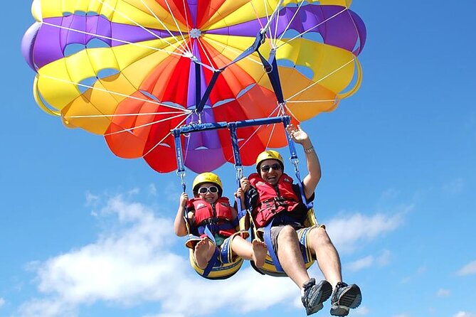 Speed Boat Activity with Snorkeling and Parasailing in Punta Cana - Guides, languages, and the handoff problem