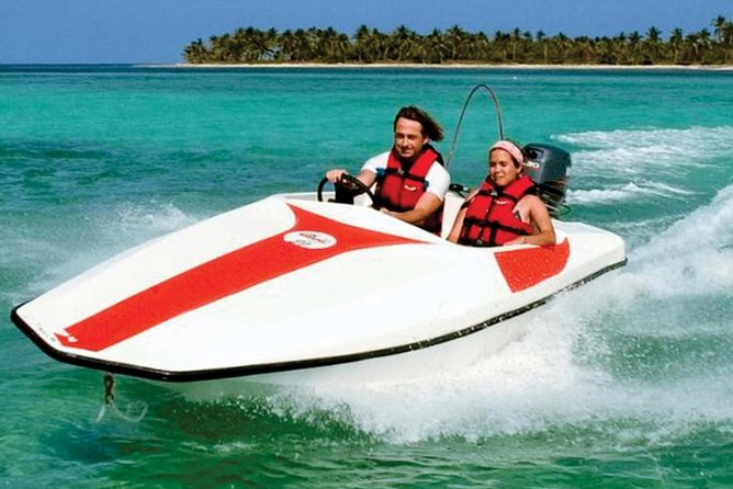 Speed Boat in Punta Cana - Learning to handle the boat along Punta Cana’s coast