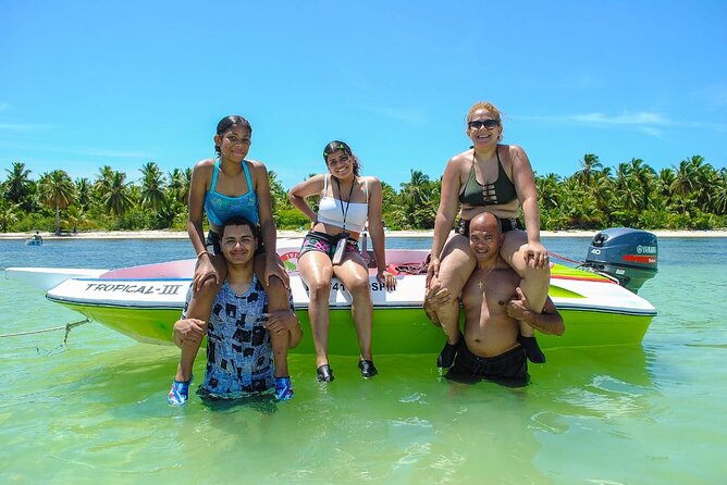 Speed Boat Ride and Snorkel Experience in Punta Cana - Snorkeling with fish near Punta Cana