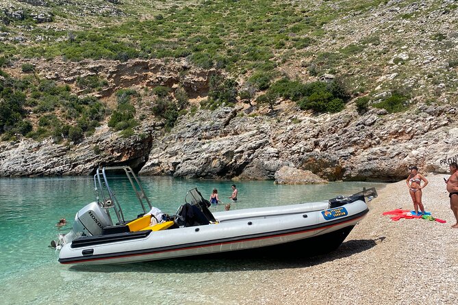 Speed Boat Tour to National Park and Grama Bay - The Blue Cave and Plazhi i Llovizit