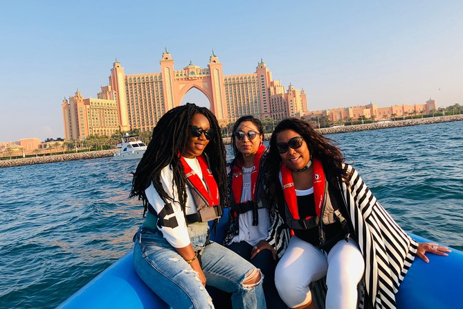 Speedboat Dubai: 60 Mins Guided Burj Al Arab & Atlantis Tour - What the 60 minutes really feels like