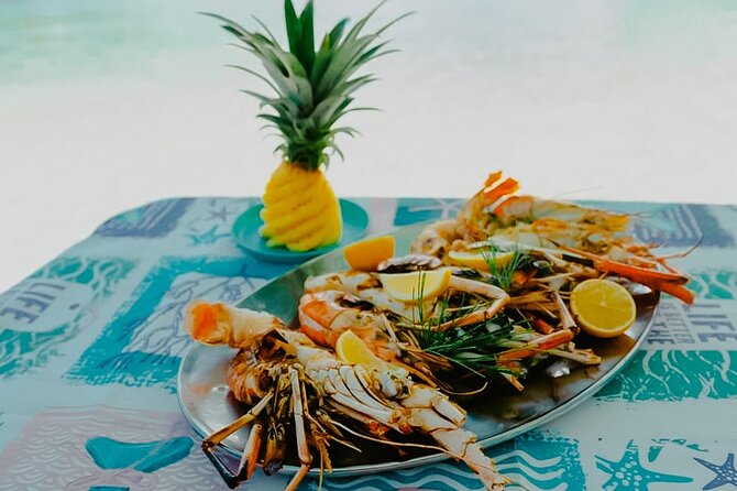 Speedboat Ile aux Cerfs + GRSE Waterfall, BBQ and Bar - What $76.14 buys you