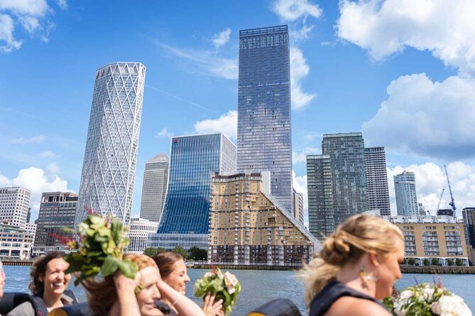 Speedboat Sightseeing: Embankment OR Westminster Pier -45 Minutes - Riverside sights and the Execution Dock story