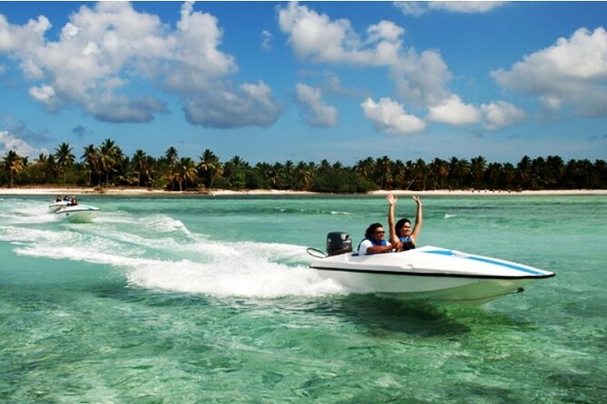 Speedboats and Parasailing Combo - Speedboats and parasailing: confirm the headline activities