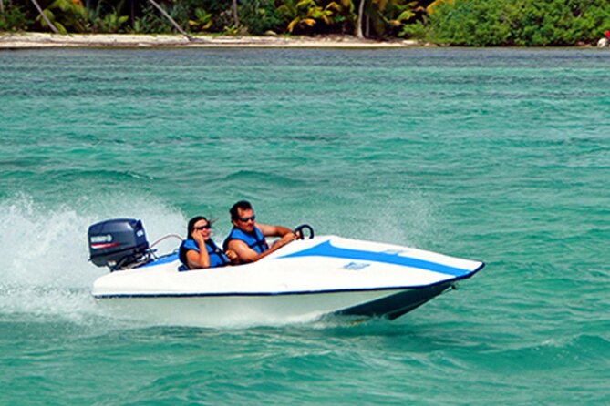 Speedboats and Parasailing Combo - Who will enjoy this most