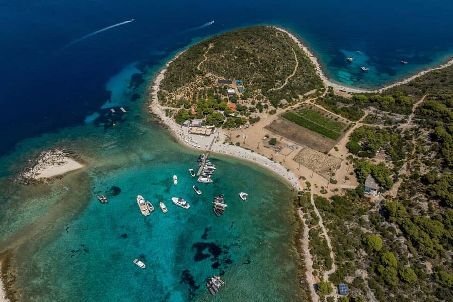 Split: Blue Cave & Hvar Small-Group Speedboat Tour - Who should book this speedboat day?
