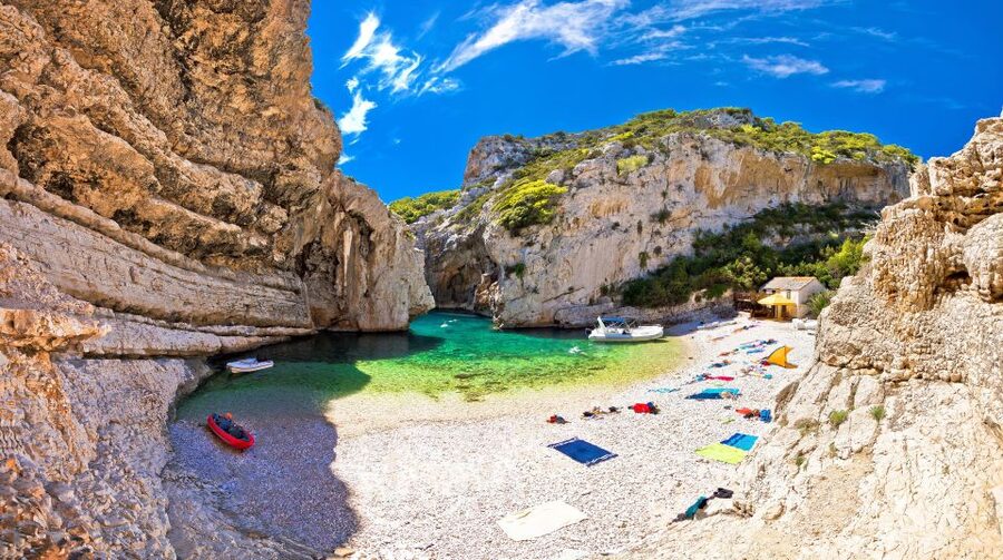 Split: Blue Cave & Hvar Small-Group Speedboat Tour - What the €117 price really includes