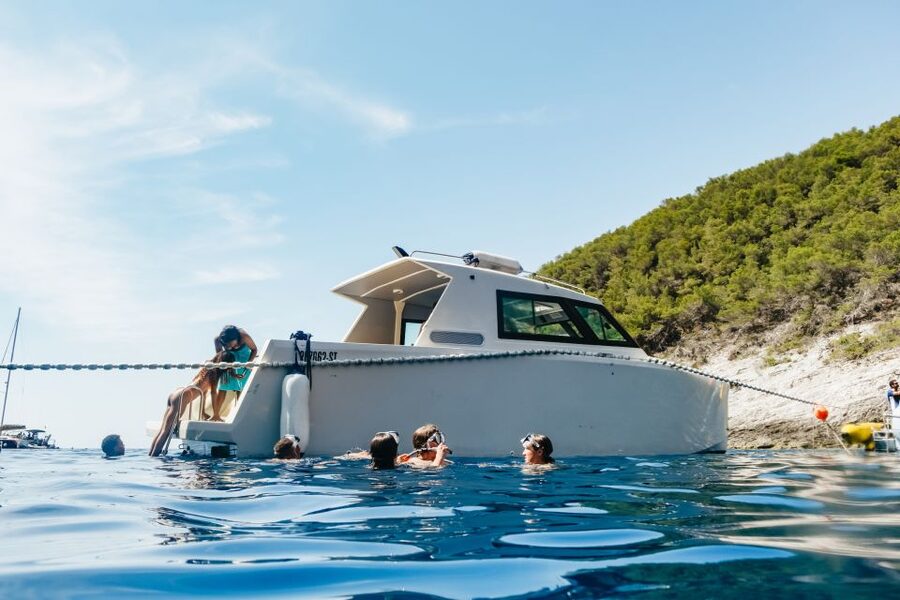 Split: Blue Cave, Vis & Hvar Full-Day Trip by Speedboat - Passing the Pakleni Islands
