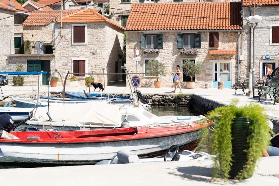 Split: Blue Lagoon, Trogir & Solta Speedboat Tour - The return ride and Dalmatian views