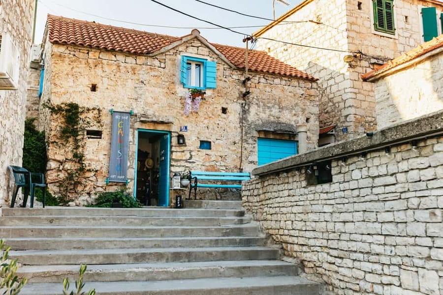 Split/Trogir: Blue Lagoon and 3 Islands Speedboat Tour - Should you book the Split speedboat tour?