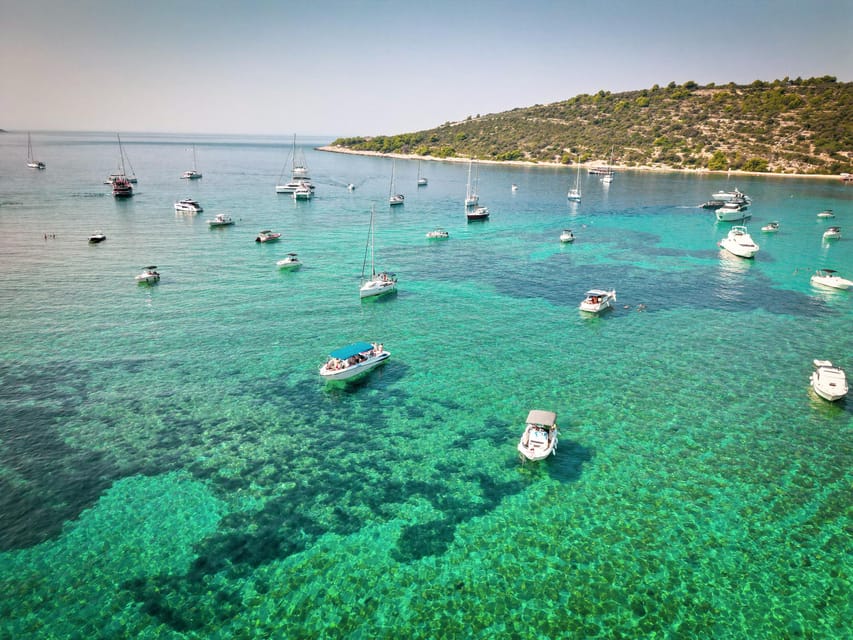 Split/Trogir: Half-Day 3-Island Speedboat Adventure - Maslinica on Šolta: one hour for a village break
