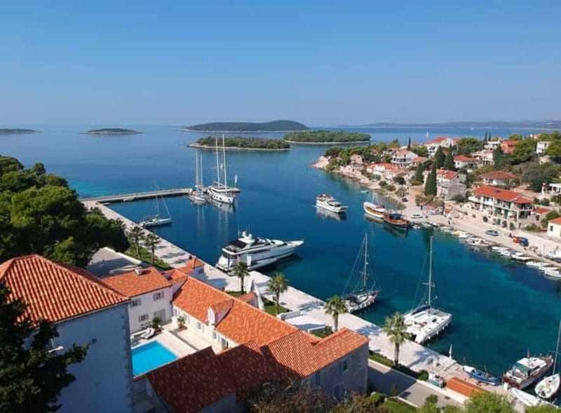 Split/Trogir: Trogir, Blue Lagoon, and Solta Speedboat Trip - Blue Lagoon: 75 minutes for swimming and snorkeling
