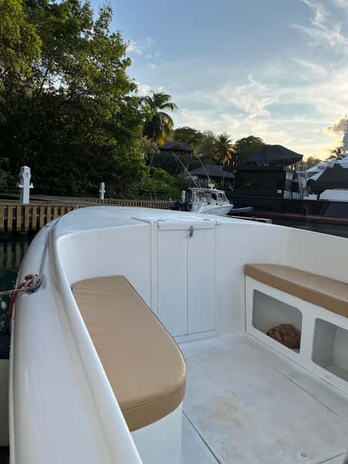 St Lucia: Private Speed Boat Tour from Castries - Sugar Beach and Anse Chastanet Snorkeling
