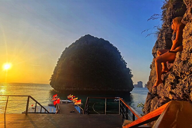 Sunset and Plankton Snorkeling by Speedboat from Phi Phi Don - Monkey Bay and the macaques
