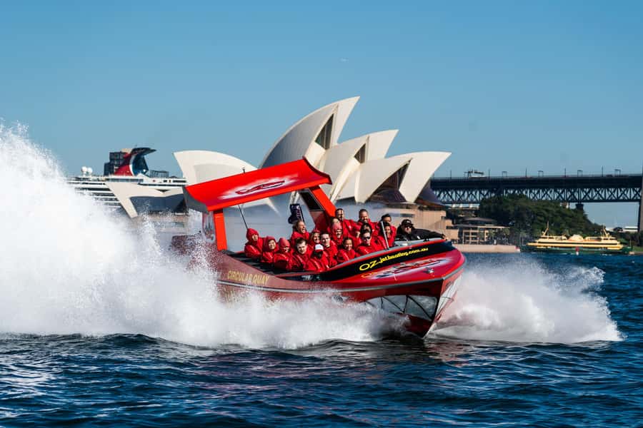 Sydney: Jet Boat Adventure Ride from Circular Quay - A fast start from Circular Quay