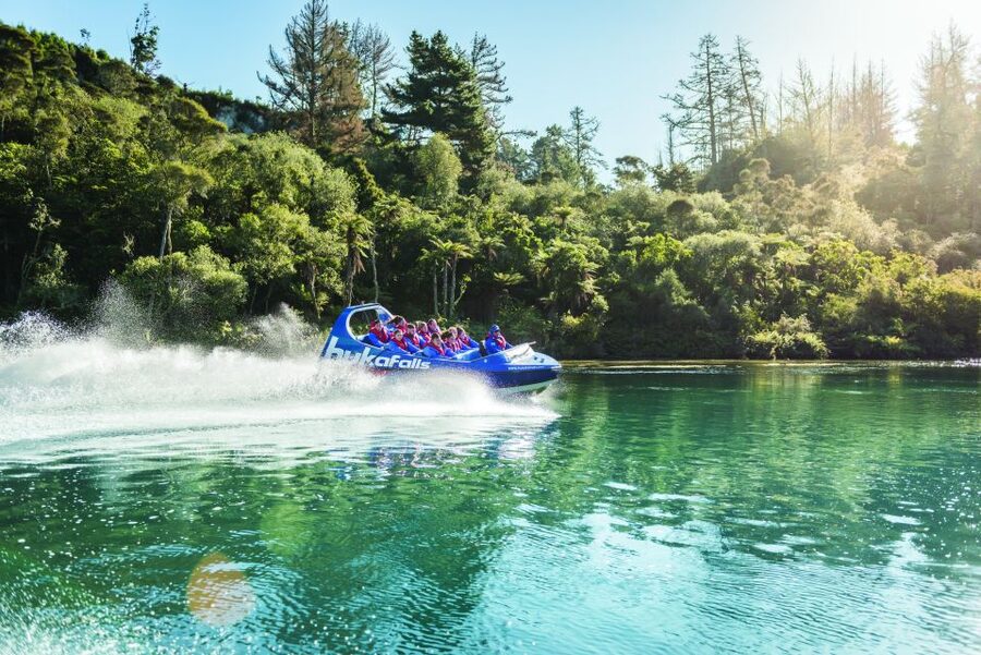 Taupō: Huka Falls 30-Minute Jet Boat Experience - How the weather changes the ride