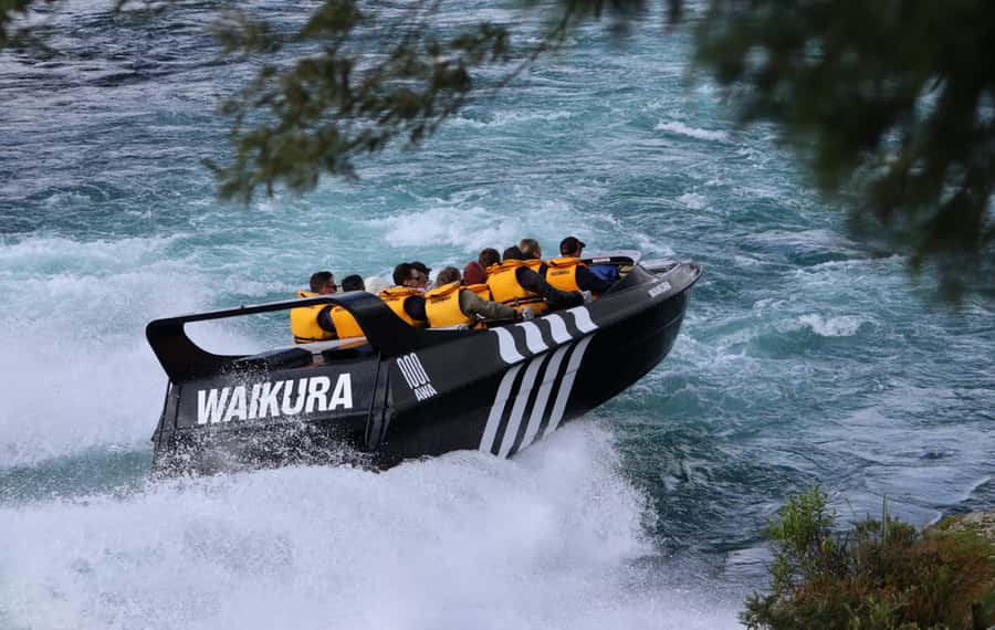 Taupo: Waikato River Jetboating Adventure - Who will enjoy this ride most?