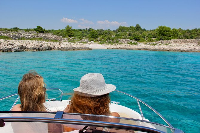 Three Islands Private Speedboat Tour With Blue Lagoon Stop - Drvenik Mali, lighthouse Čelica, and islet Kljuda