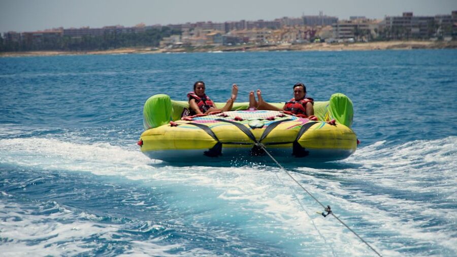 Torrevieja: Speedboat-Powered Inflatable Crazy Sofa Ride - How the Crazy Sofa ride unfolds