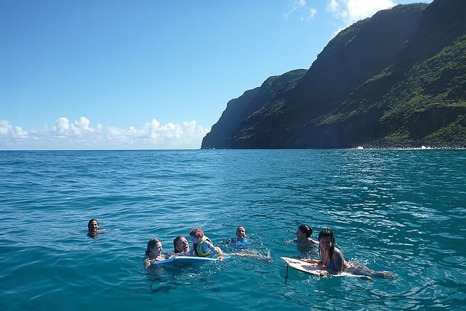 Ultimate Na Pali Coast Zodiac Boat Snorkeling and Sea Cave Tour - Sea caves when the ocean allows