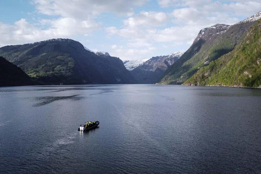 Ulvik adventure: Exploring Hardangerfjord's Osafjord by RIB - Turning into the 13-kilometre Osafjord