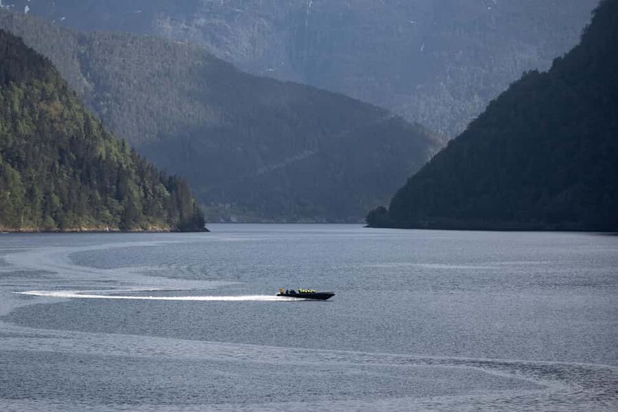 Ulvik adventure: Exploring Hardangerfjord's Osafjord by RIB - Who will enjoy the Ulvik RIB ride most