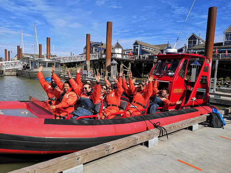 Vancouver, BC: Whale Watching Tour Small Zodiac with Guide - Smart packing for the water