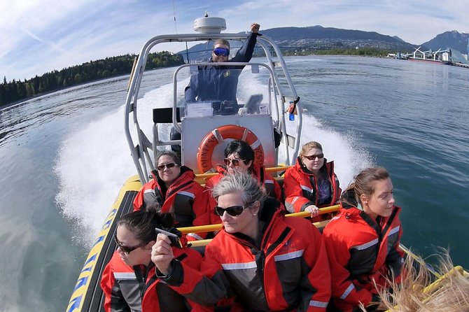 Vancouver City and Harbour Waterfront Sightseeing Boat Tour - English Bay and Stanley Park from the water