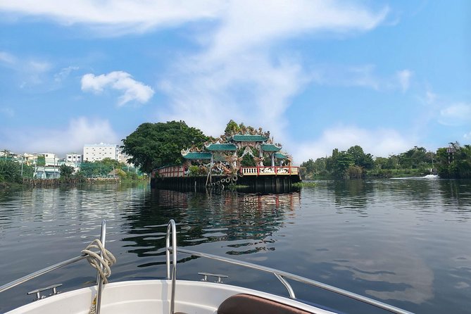 VIP Tour in Dragon Floating Temple sightseeing by SpeedBoat - Boarding at Bach Dang Pier