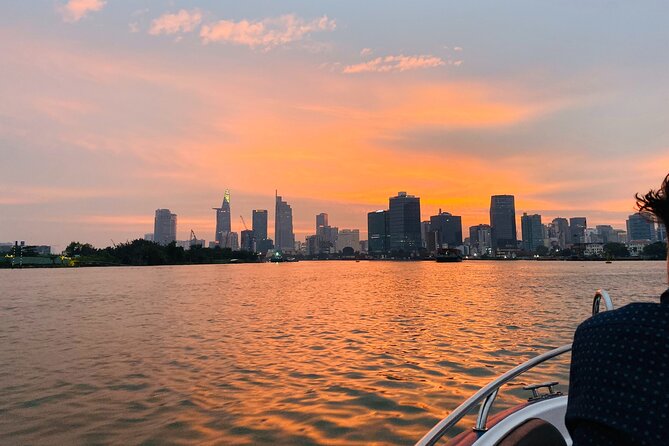 VIP Tour in Saigon: Romantic Sunset Cocktail by SpeedBoat - Is $230 per person good value?