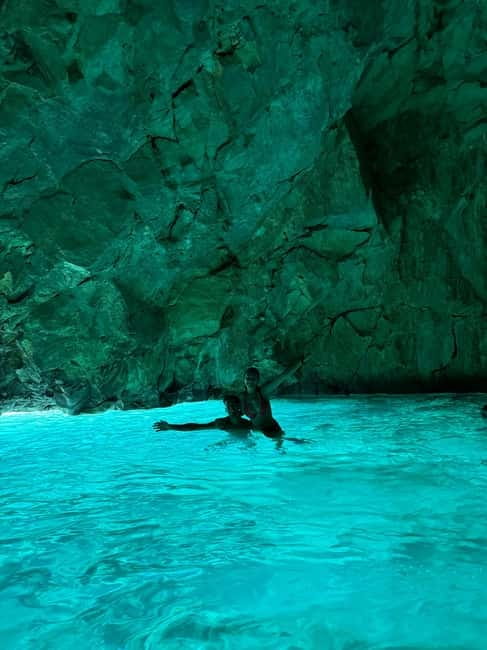 Vlora: Blue Cave and Grama Bay Full-Day Speedboat Tour - Leaving Vlora for the Karaburun Peninsula