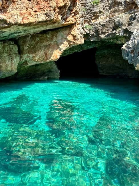 Vlora: Grama Bay and Blue Cave Speedboat Tour Adventure - Setting out from Vlorë’s Lungomare