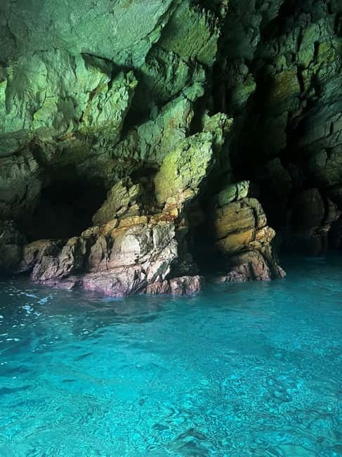 Vlore: Grama Bay & Karaburun Caves 8-Hour Speedboat Tour - What the $80 price includes