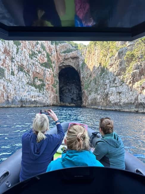 Vlore: Sazan Island & Haxhi Ali Cave Speedboat Guided Tour - Key things to know before booking