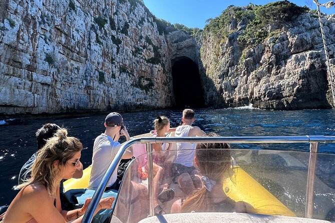 Vlore Speedboat Tour to Haxhi Ali Cave - A fast ride from Vlore to Haxhi Ali Cave