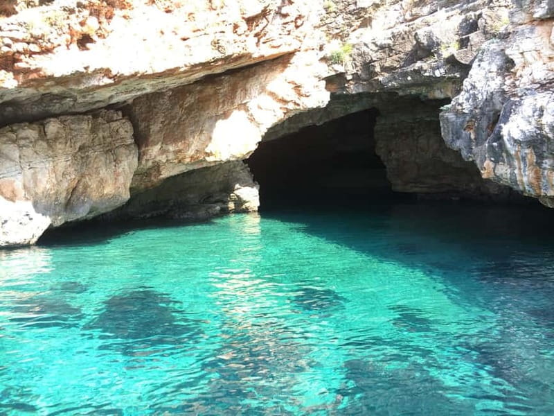 Vlorë: Speedboat Trip to Grama Bay w/ Snorkeling & Swimming - Bristan, English Bay, and Nezhajve Bay