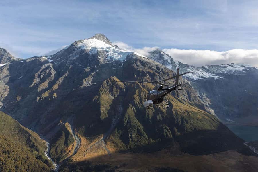 Wānaka: Heli Siberia Max - Helicopter Flight, Hike, Jet Boat - From still valleys to the Wilkin River