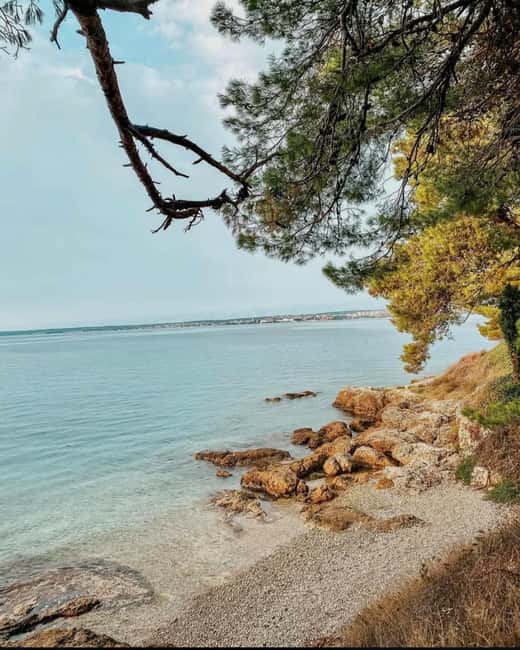 Zadar: 3 Island Speedboat Tour & Blue Bay Swim with Drinks - At a glance