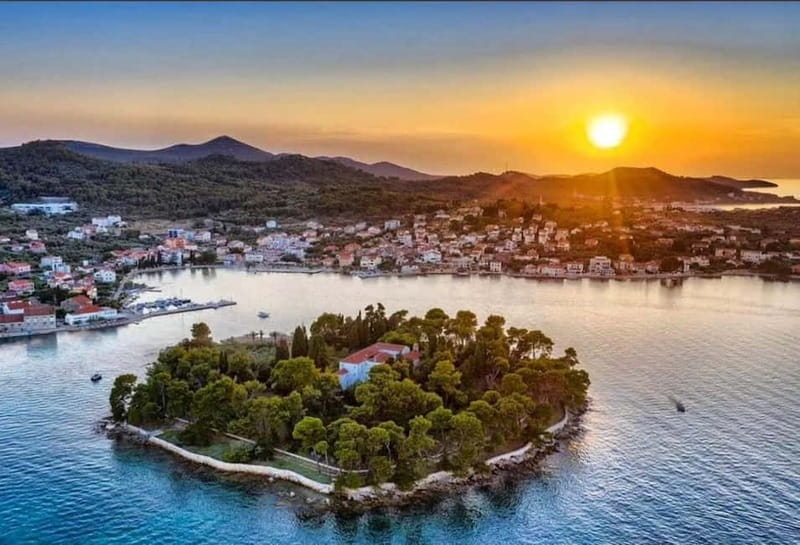 Zadar: 3 Island Speedboat Tour & Blue Bay Swim with Drinks - Leaving Zadar behind the city walls