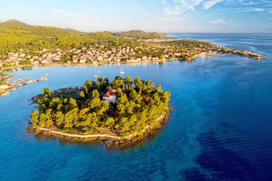 Zadar: Island-Hopping, Swimming & Snorkeling SpeedBoat Tour - Weather changes are part of the plan