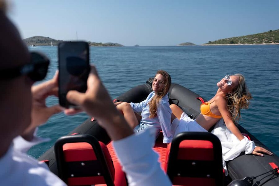 Zadar: Island Luxury Speedboat Tour with Snorkeling - Preko: seaside food and a short final stop