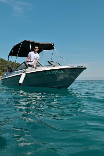 Zadar:Speedboat Tour with Snorkeling on 3 islands - Ošljak: a tiny island with a slower feel