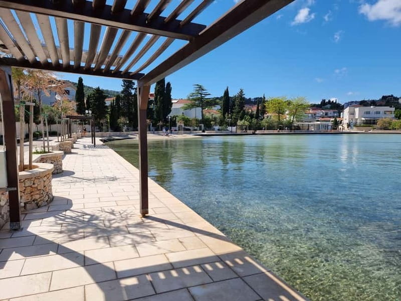 Zadar: Ugljan, Ošljak, and Preko Islands Speedboat Tour - Ošljak offers a small-island pause