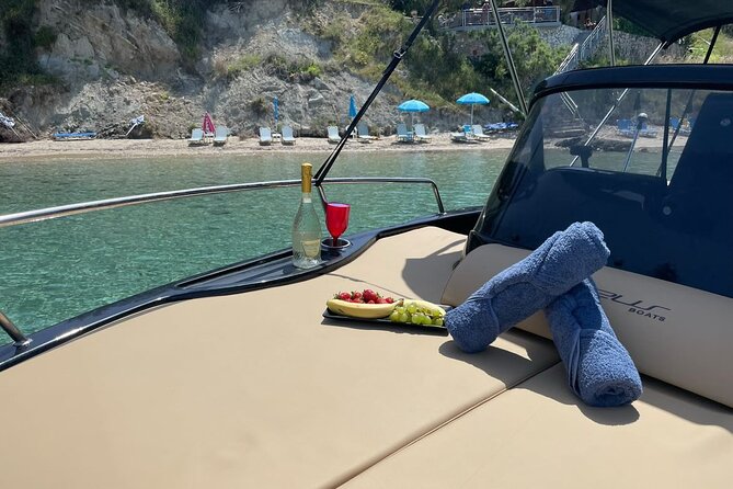 Zakynthos Private Tour in Black Elegance Luxury Speedboat - Leaving Tsilivi for a full coastal view