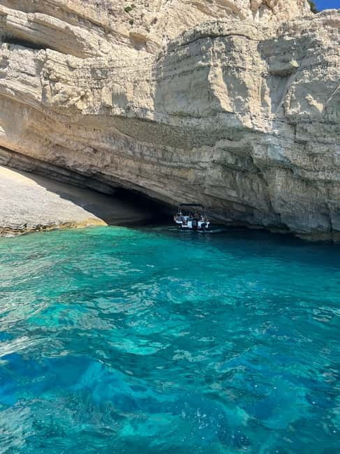 Zakynthos: Turtles, Marathonisi & Keri Caves Speedboat Tour - What this Zakynthos boat tour actually offers