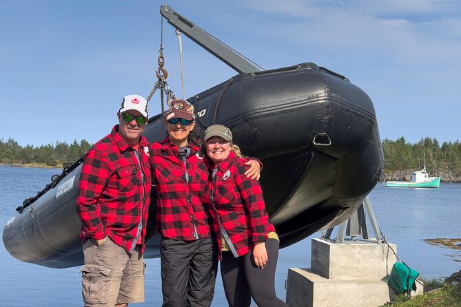 Zodiac Coastal Tour with Naturalist Guide: Lunenburg - The Guides Make the Difference